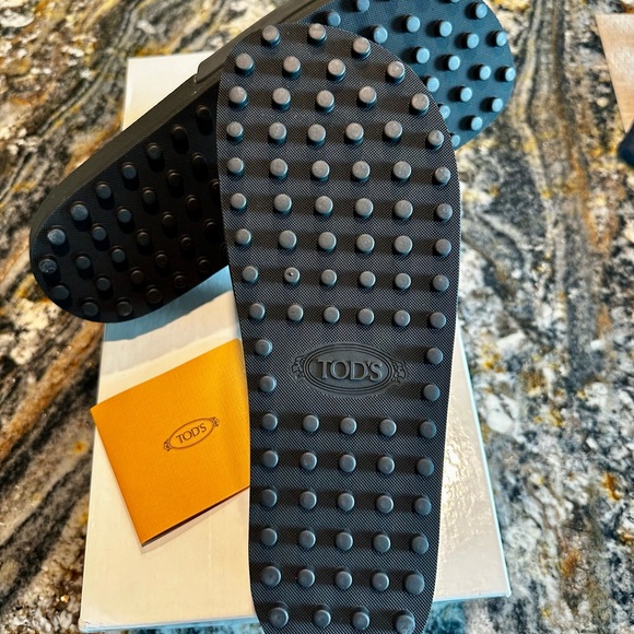 Men’s TOD’S Slides - Picture 2 of 7